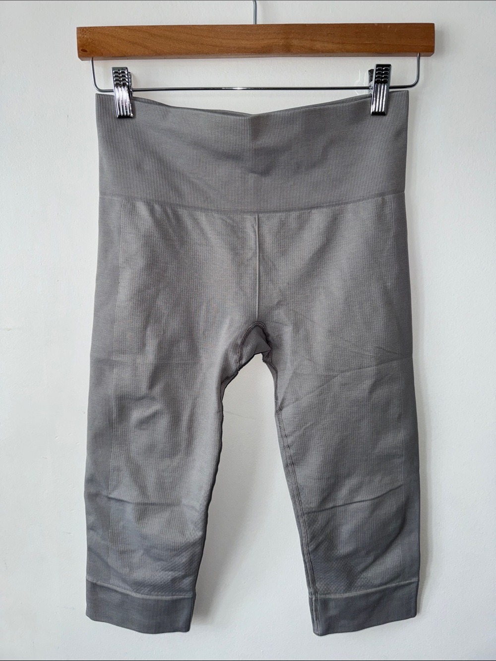 Lululemon Ebb To Street Crop 21"